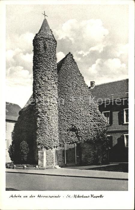 Achern Baden St Nikolaus Kapelle totaler Efeubewuchs