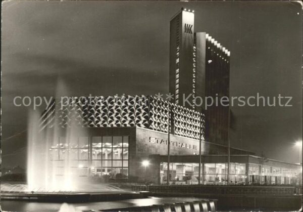 Karl-Marx-Stadt Stadthalle mit Interhotel Kongress
