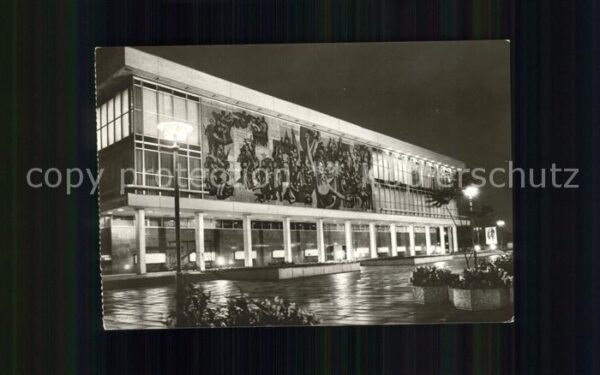 Dresden Kulturpalast am Altmarkt bei Nacht
