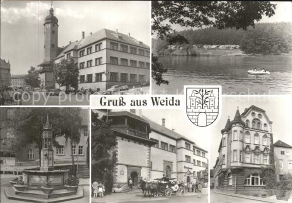 Weida Thueringen Markt mit Rathaus Auma Talsperre Brunne
