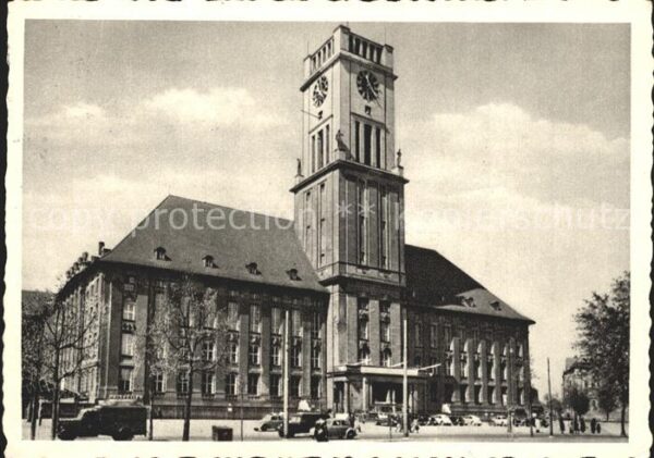 Berlin Westberliner Rathaus mit Turm der Freih