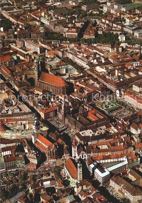 Muenchen Fliegeraufnahme Zentrum Rathaus