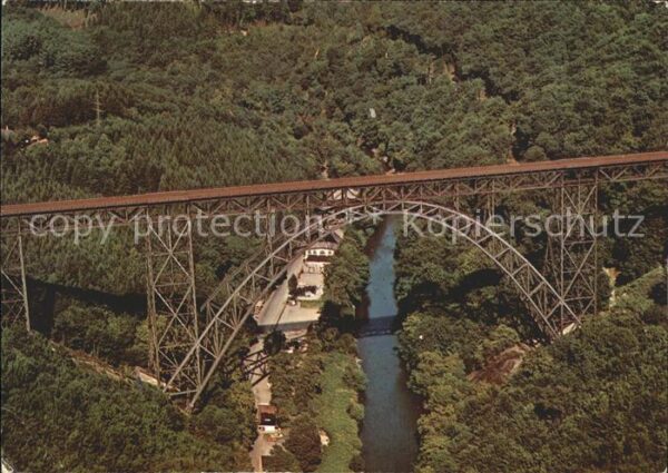 Muengsten Eisenbahn-Brücke Fliegeraufnahme