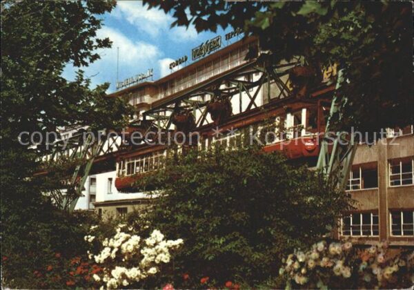 Wuppertal Schwebebahnzug Am Döppersberg