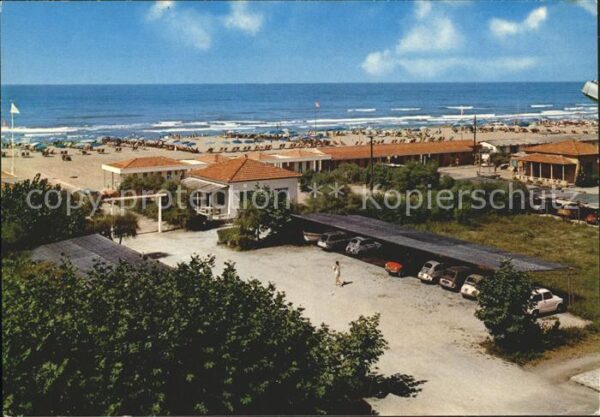 Fiumetto Pietrasanta Lungomare Promenade along see