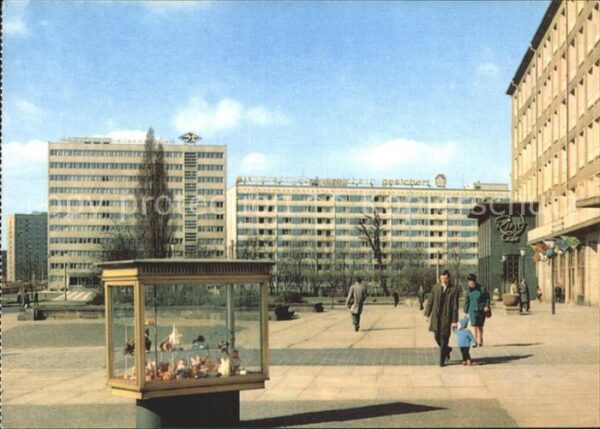 Dresden Am Ring Vitrine