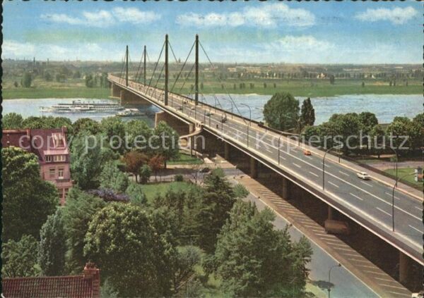 Duesseldorf Nordbrücke Rhein