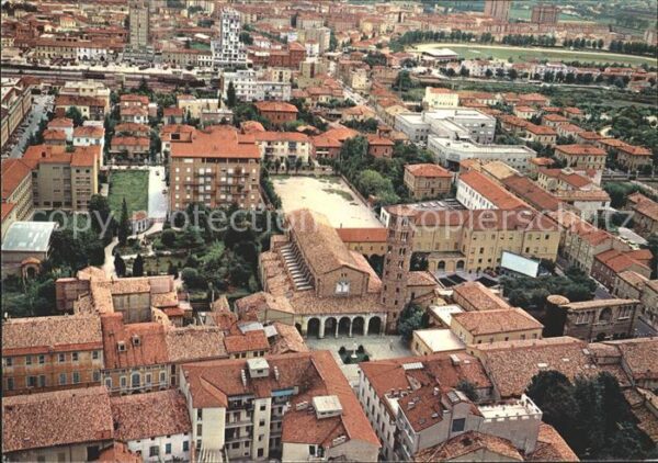 Ravenna Italia S Apollinare Nuovo e panorama