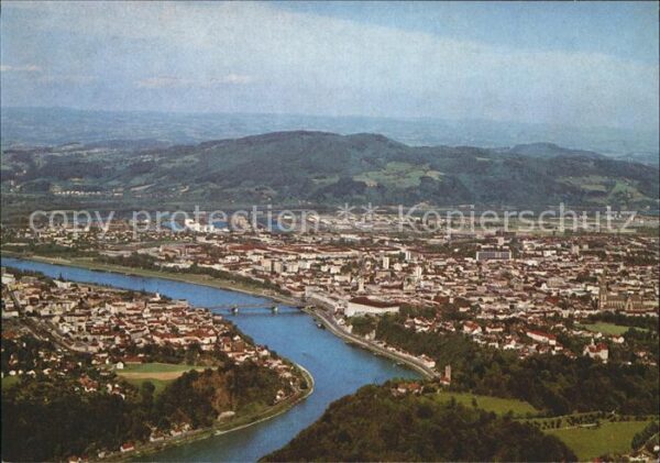 Linz Donau Fliegeraufnahme