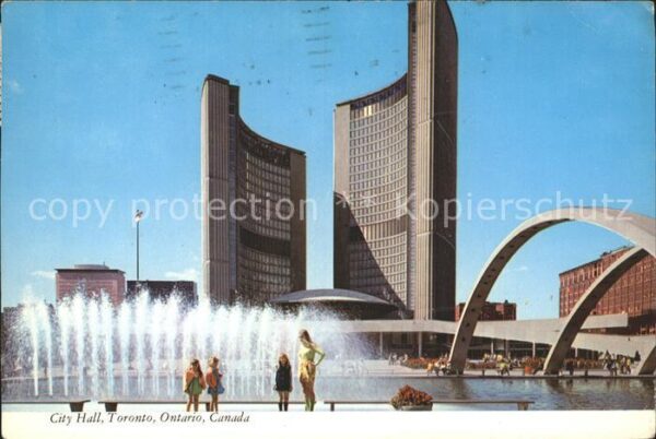 Toronto Canada City Hall Wasserspiele Brückenbogen