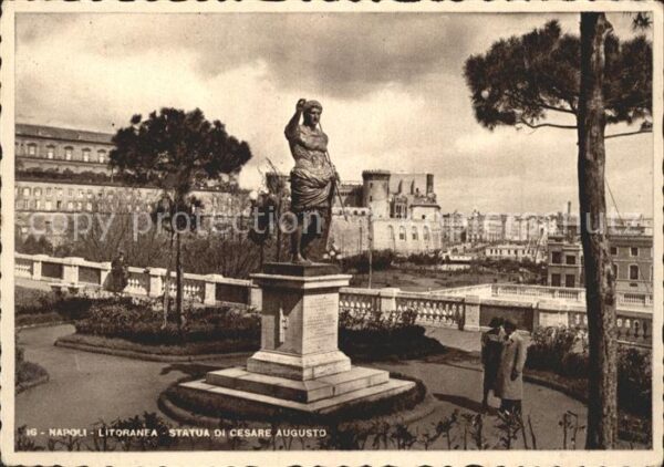 Napoli Neapel Statua di Cesare Augusto