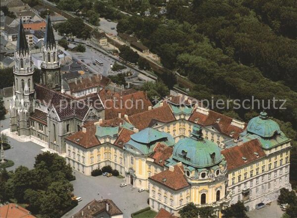 Klosterneuburg Fliegeraufnahme Augustiner Chorherrnsti