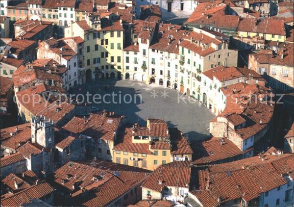 Lucca Fliegeraufnahme Anfiteatro Romano Basil