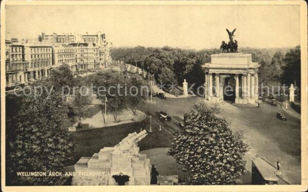 London Wellington Arch Piccadilly