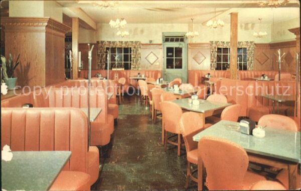 Williamsburg Virginia dining room Capital Restaurant