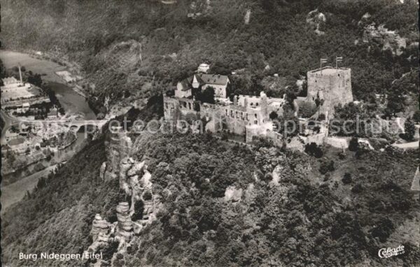 Nideggen Eifel Fliegeraufnahme Burg