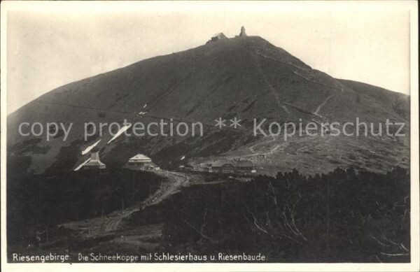 Riesengebirge Krkonose Karkonosze Schneekoppe mit Schlesierhaus Riesenbau