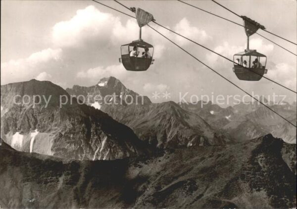 Kleinwalsertal Seilbahn mit Widderstein Hochkünzelspit