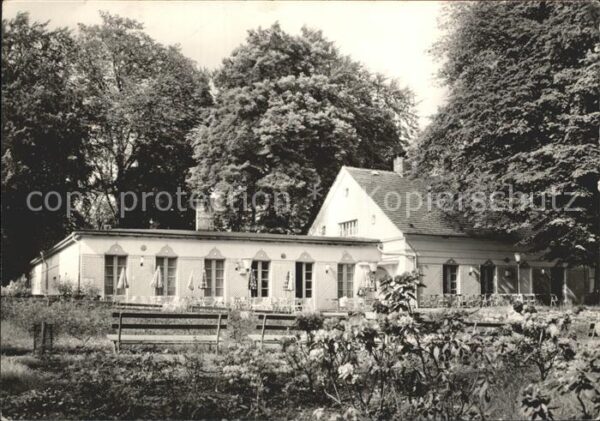 Putbus Ruegen RosenCafe im Stadtpark