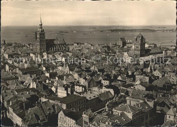 Stralsund Mecklenburg Vorpommern mit Nicolaikirche