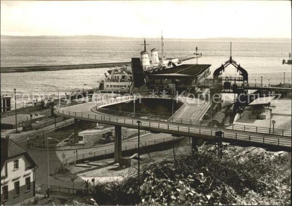 Sassnitz Ostseebad Ruegen Fähre Hafen