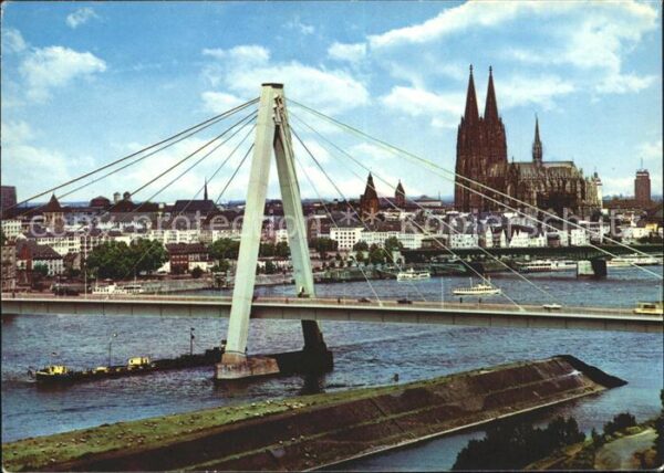 Koeln Rhein Severinsbrücke Dom