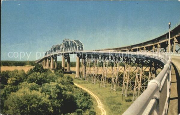 Bruecken Bauwerke Huey P. Long Bridge Mississippi River N