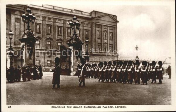 Leibgarde Wache Changing the Guard Buckingham Palace Lo