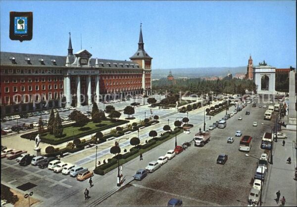 Madrid Spain Arco del Triunfo Flugministierium