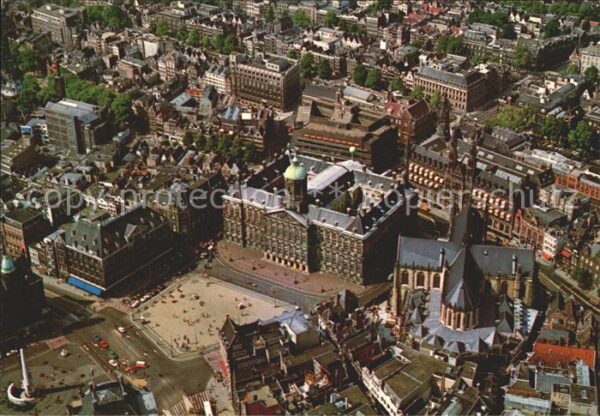 Amsterdam Niederlande Fliegeraufnahme mit Kon. Paleis und Nie