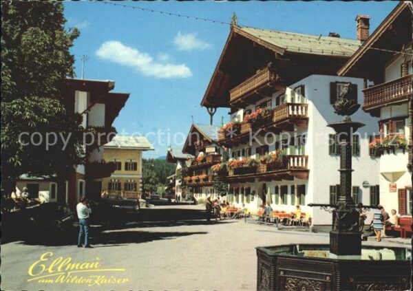 Ellmau Tirol Wilden Kaiser Brunnen Strassenansicht