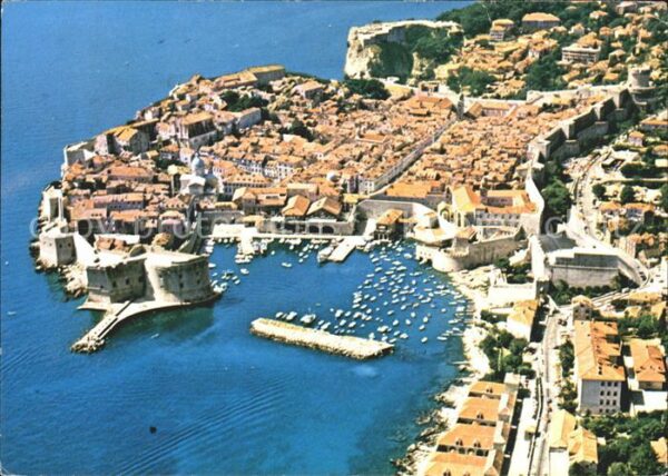 Dubrovnik Ragusa Fliegeraufnahme mit Hafen