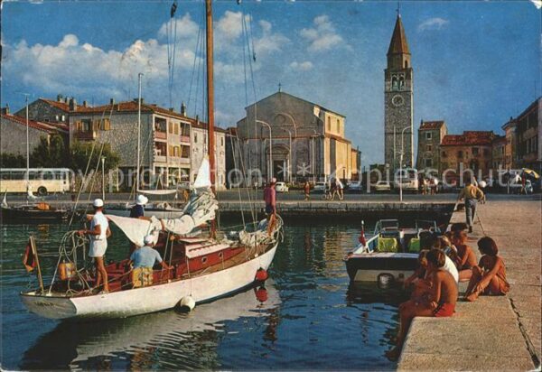 Umag Umago Istrien Anlegelstelle Boote Kirche