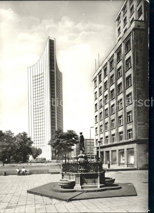 Leipzig Mägdebrunnen und Universität