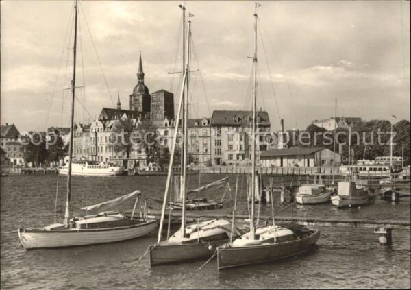 Stralsund Mecklenburg Vorpommern Bootshafen Teilansicht