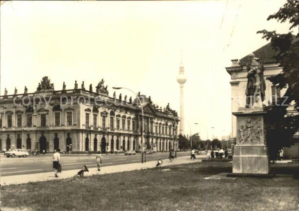 Berlin Unter den Linden Museum für Dt Geschich