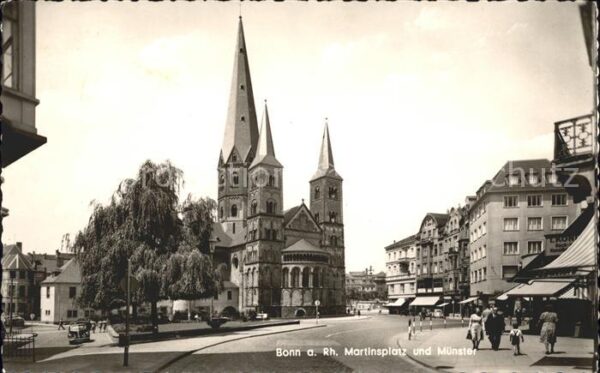 Bonn Rhein Martinsplatz und Münster