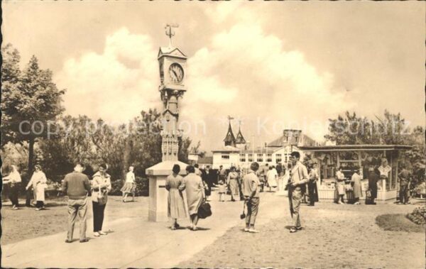 Ahlbeck Ostseebad Strandpromenade Standuhr