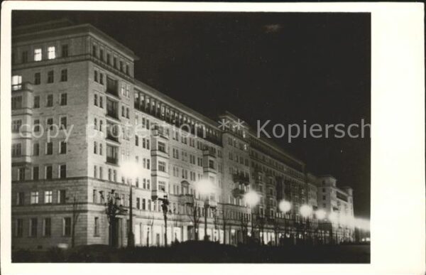 Berlin Stalinallee bei Nacht