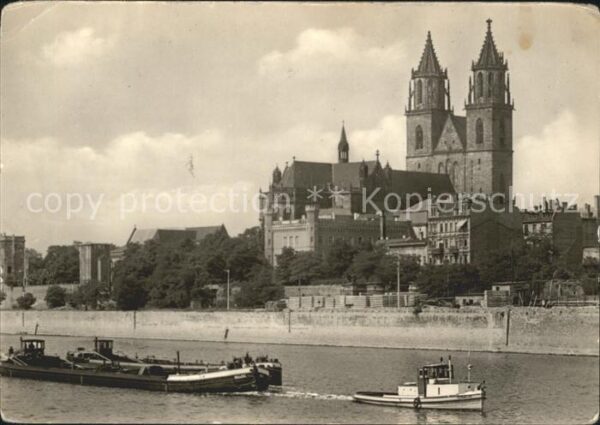 Magdeburg Blick über die Elbe auf den Dom Schlepp