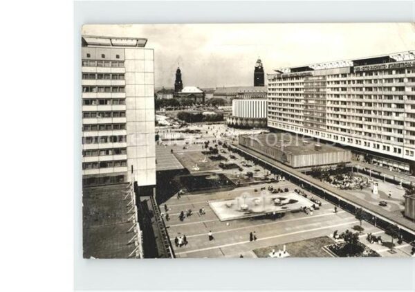 Dresden Blick auf die Prager Strasse