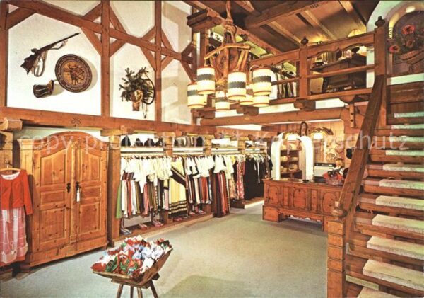 Wallgau Dirndl Boutique Neuer