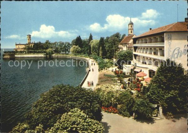 Langenargen Bodensee Seepromenade mit Schloss Montfort