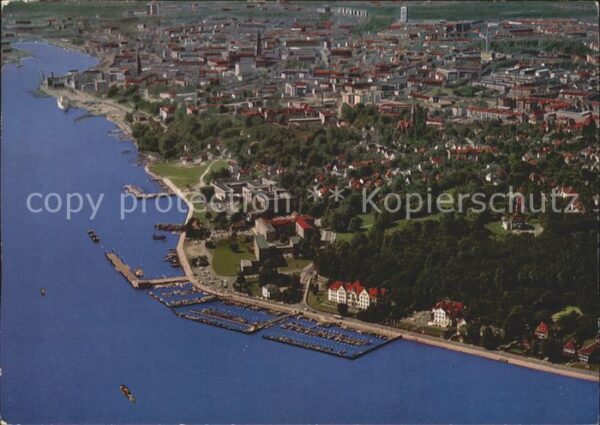 Kiel Fliegeraufnahme Hafen und Stadt