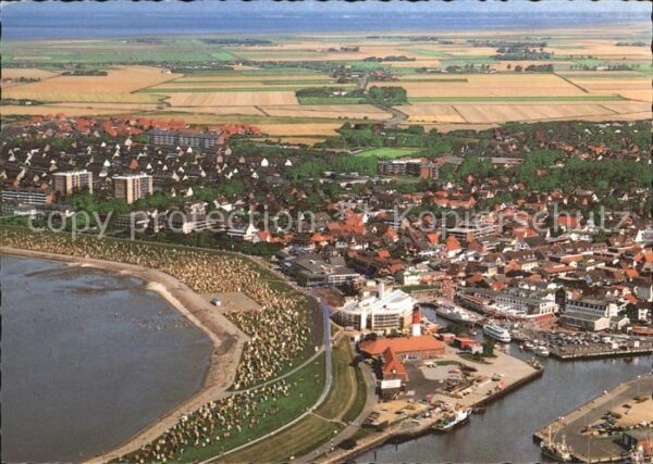 Buesum Nordseebad Fliegeraufnahme Hafen und Korbstrand