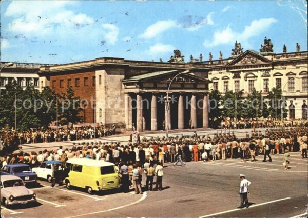Berlin Mahnmal Unter den Linden