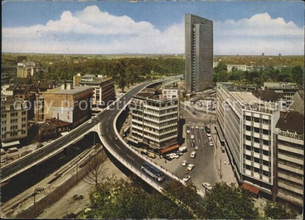 Duesseldorf Auto Hochstrasse Thyssen Haus