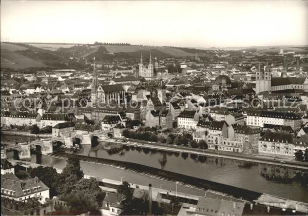 Wuerzburg Partie am Fluss Brücke