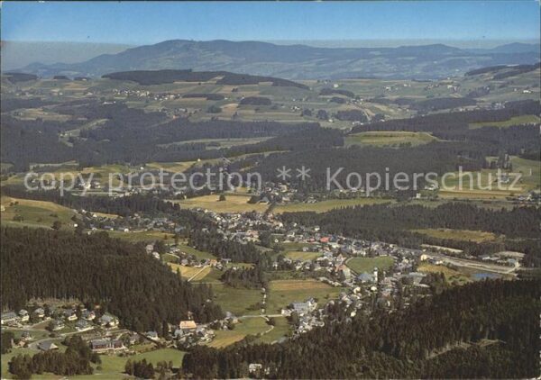 Hinterzarten Fliegeraufnahme mit Ort