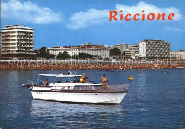 Riccione Motorboot Strand